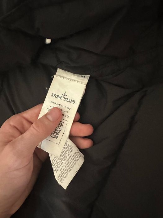 продам жилетку stone island shadow project