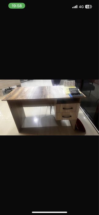 Продам полку , стол , диван