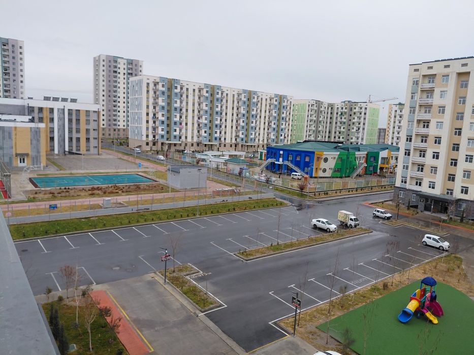 Uy bor zudlik bilan sotiladi 74 kv 2 xonali 37 300$ kami bor