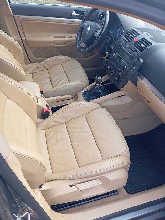 Volkswagen Jetta  170 cp Diesel klimatronic