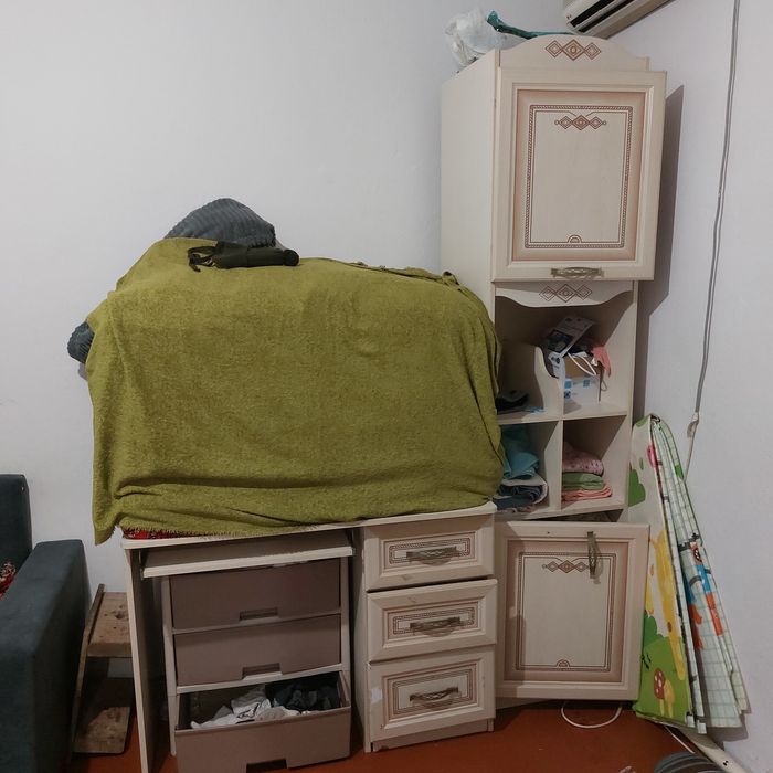 Шкаф сатылады  бари