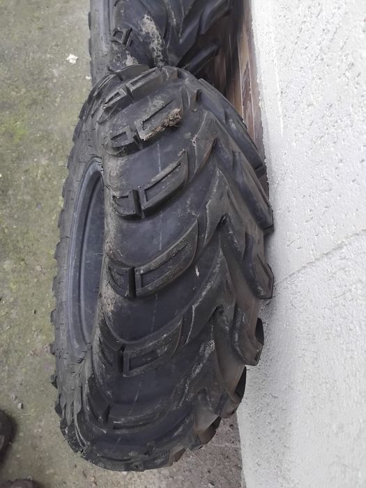 Vând set roți CF moto,noi