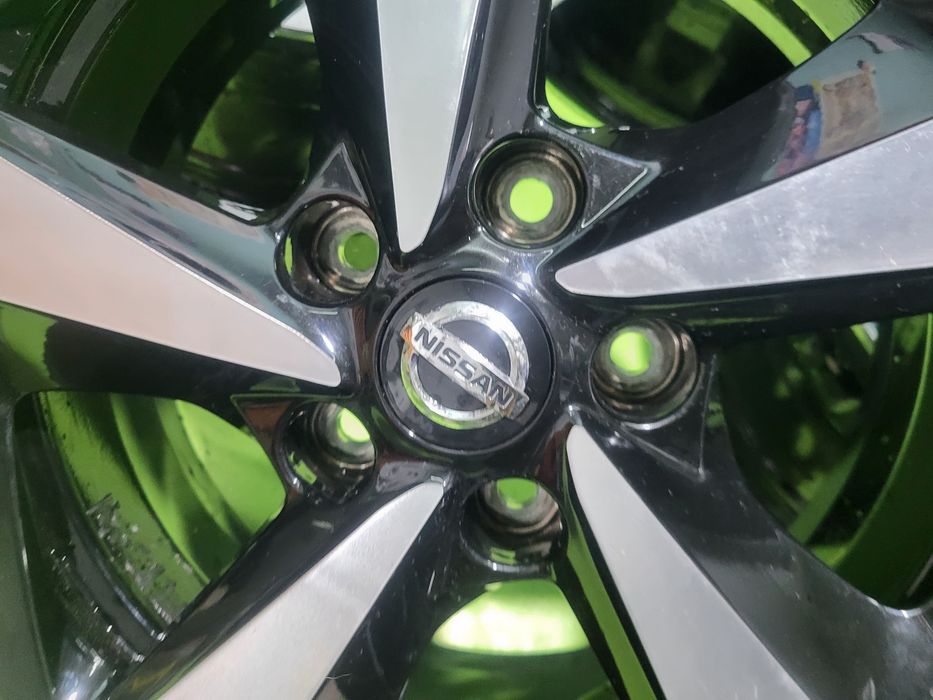 16 5x114.3 Nissan лети джанти 5х114.3