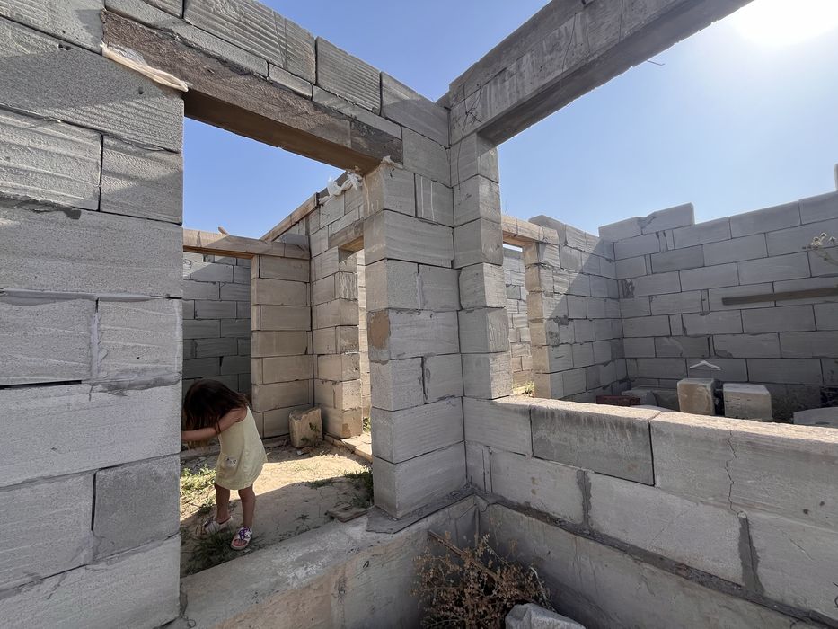 Продам дом недостроенный