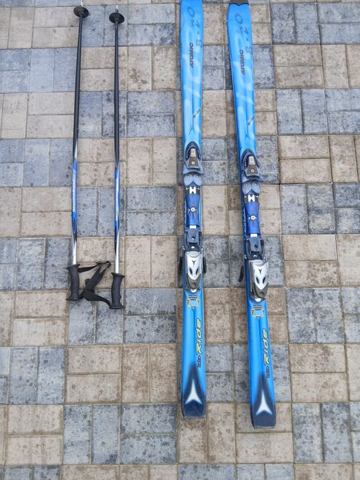 Schiuri Atomic + legături – stare bună