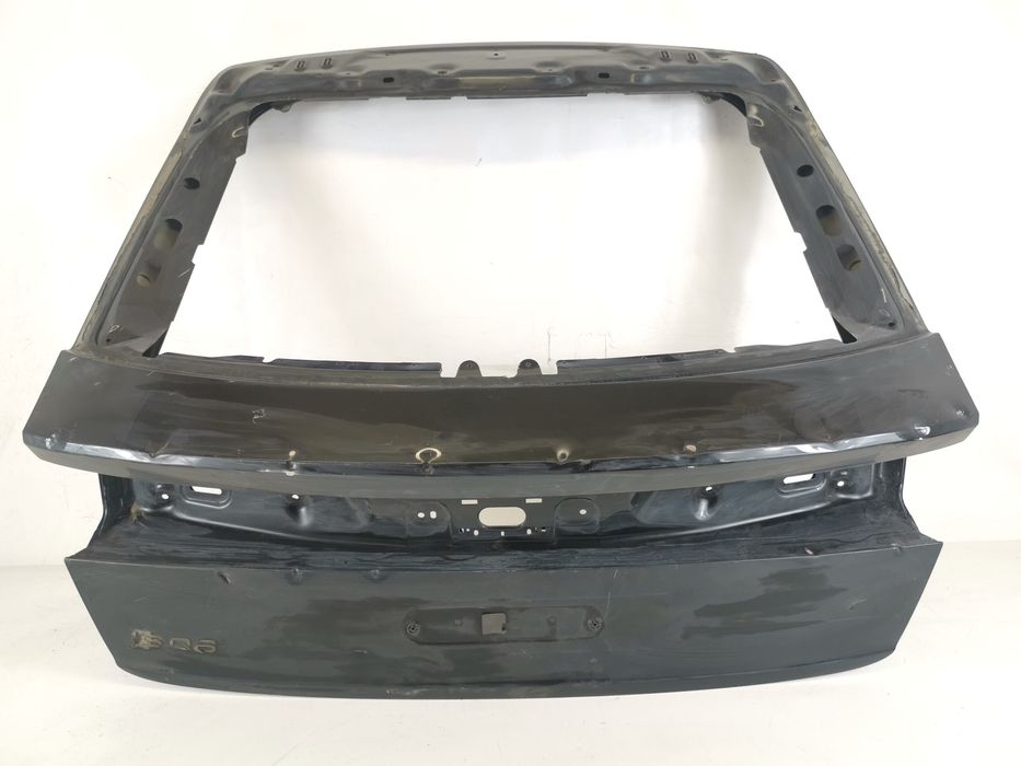 Ауди Кю8 / Audi Q8 Оригинален заден капак/врата на багажник