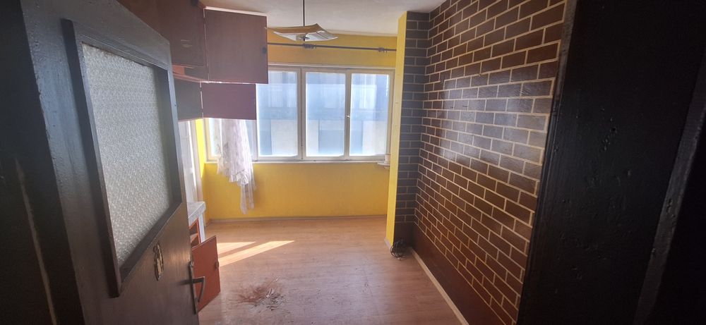 Продава се Четиристаен апартамент в Варна, ХЕИ - 102 кв.м за 961 €/кв.м - Снимка #6