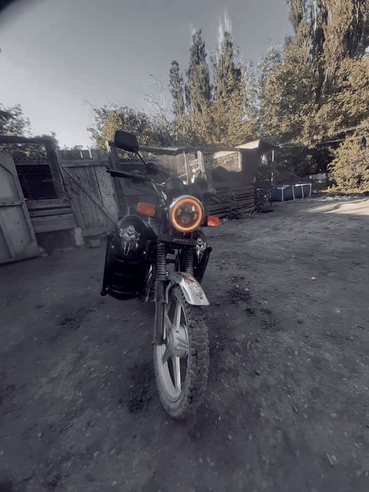 Продам мотоцикл Yaqi