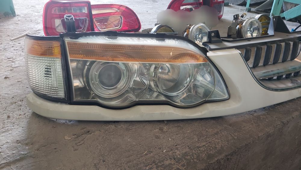 Делика булка фары