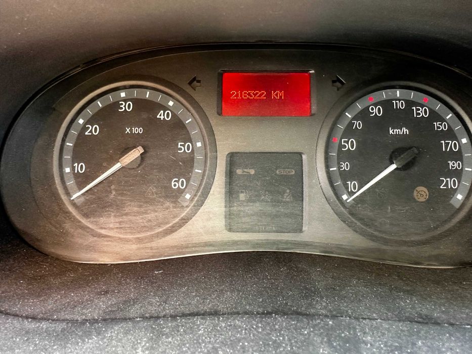 Рено Трафик 2012г