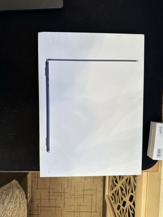 Macbook air 13.6 m3 16gb/512