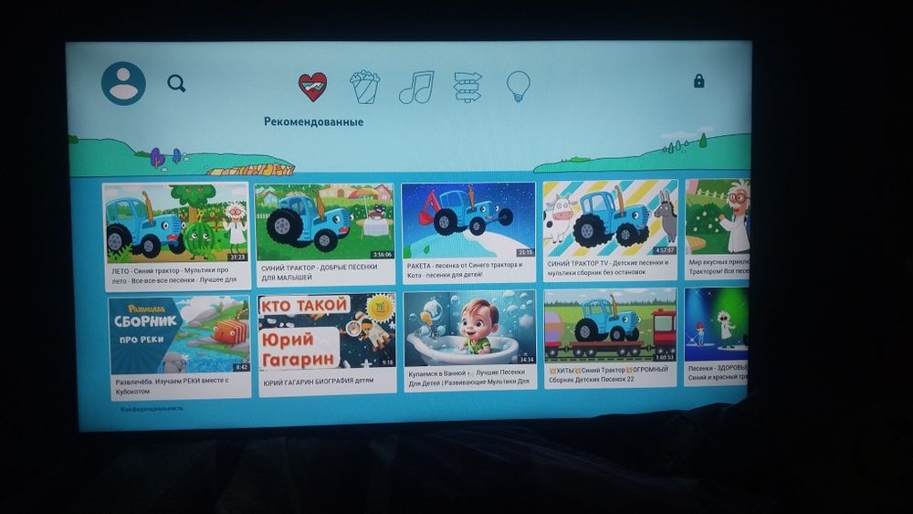 Продам смарт телевизор