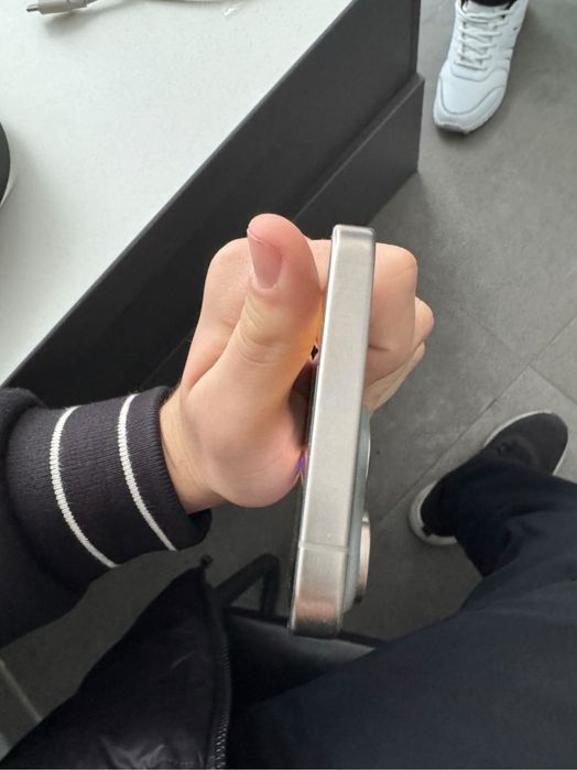 iPhone 15 ProMax 512GB/84% Karopka Dakument Bor