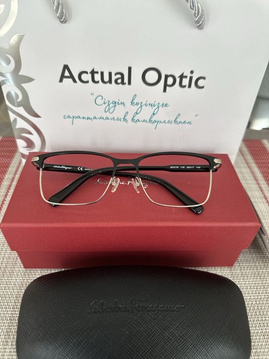 Новая Оправа Salvatore Ferragamo