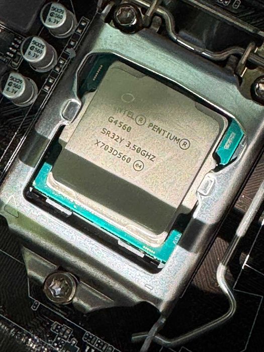 Intel Pentium G4560
