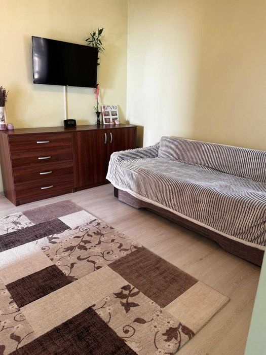 Vand sau schimb casa 3 camere pe 2 nivele, 89m², curte, garaj