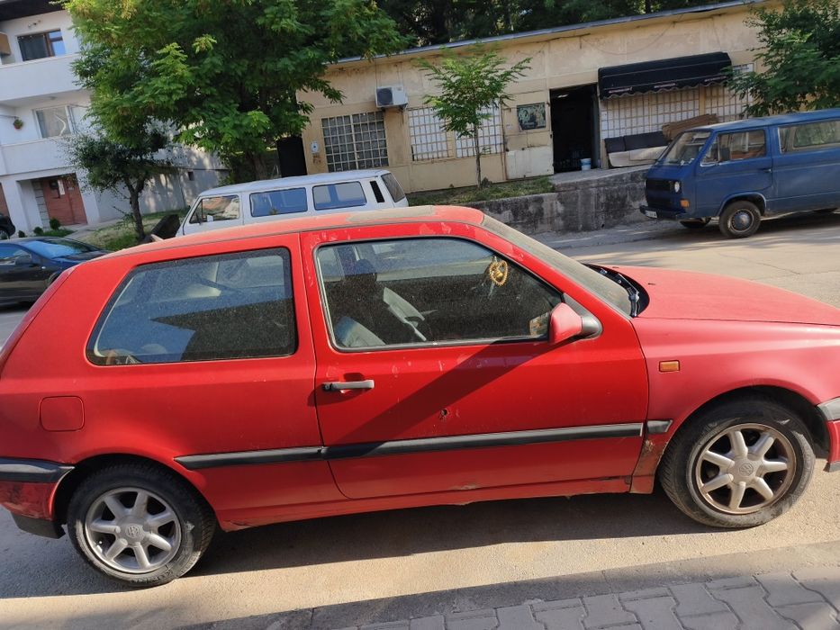 Автомобил Golf 3