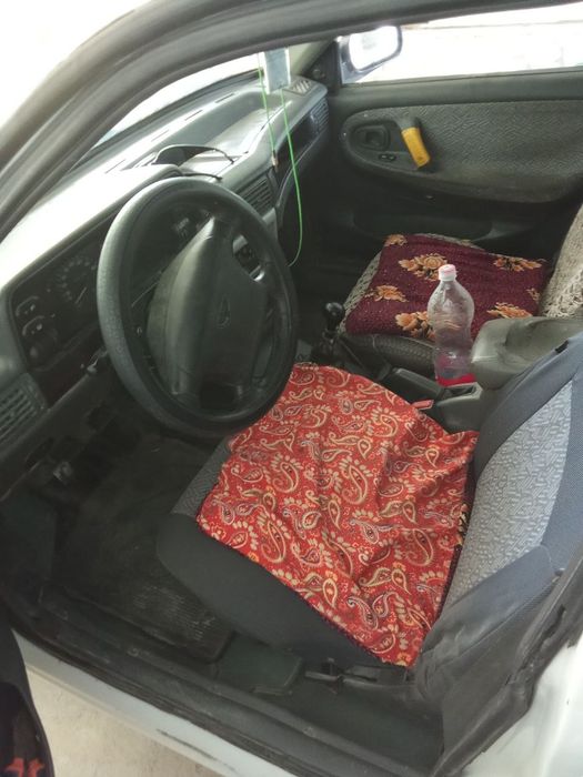 1996 yil ishlab chiqarilgan  nexia 1