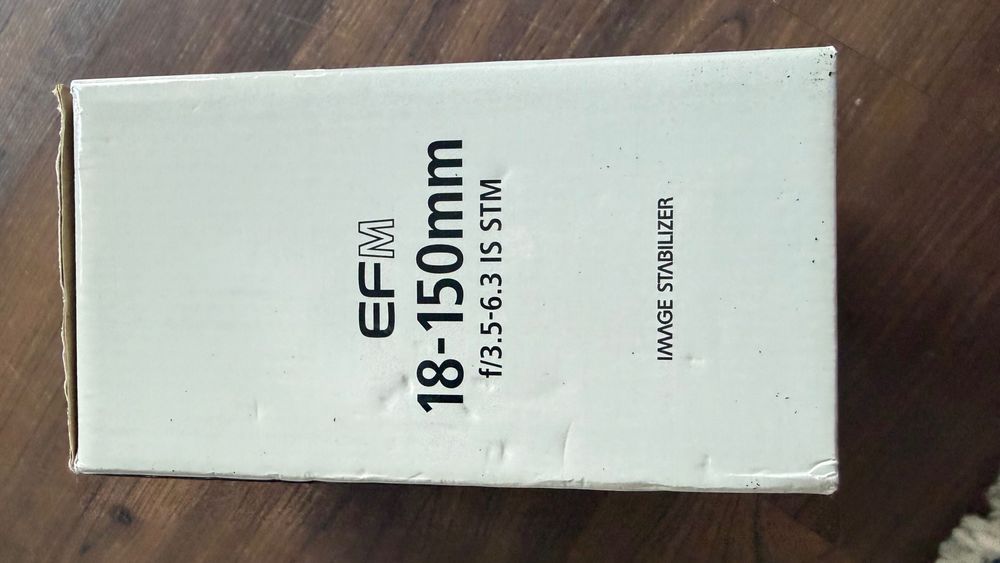 Canon EF-M 18-150mm IS STM pentru EOS M — cu filtru Hoya, stare excelentă