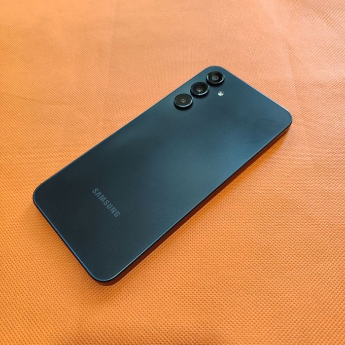 Samsung A16 ekrani radnoy ochilmagan