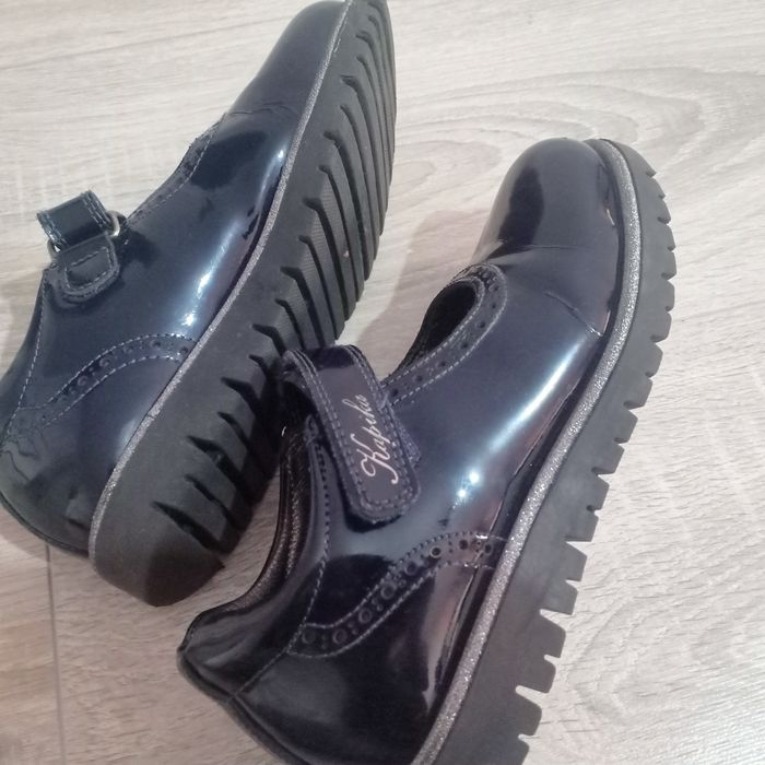 Туфли лакированные для девочек 32 размер