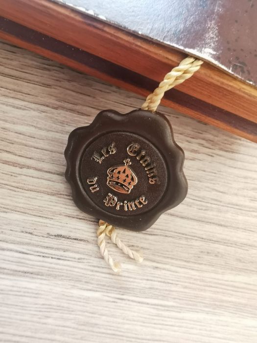 Антикварни колекционерски картини барелеф калай авторски подписан 2бр.