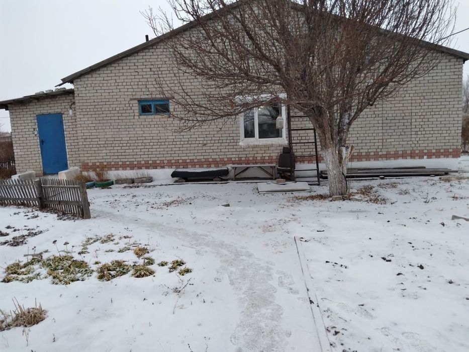 Продам большой добротный дом