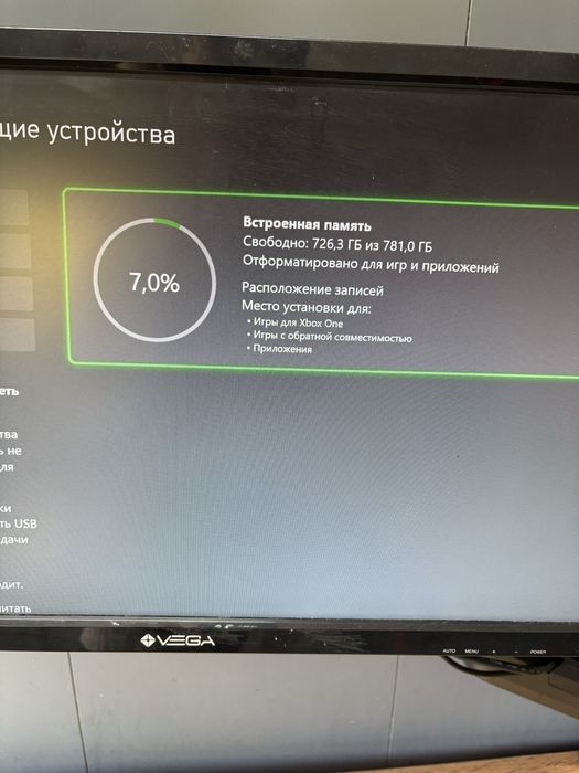X Box one S Digital , два джойстика