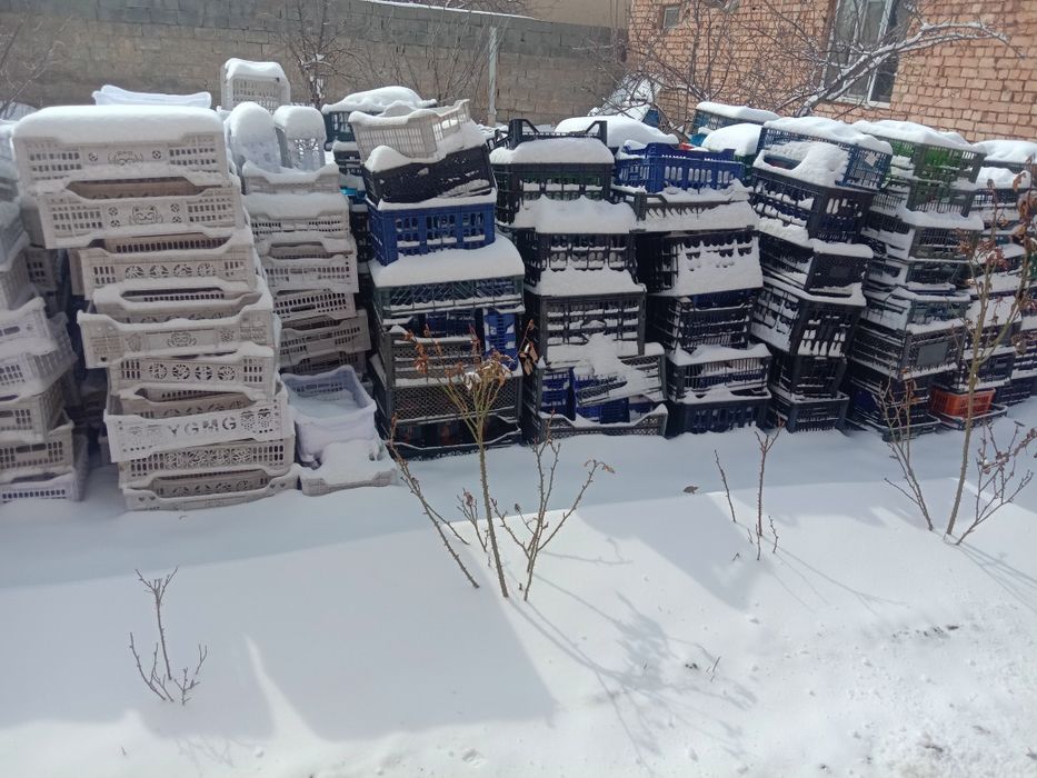 Пласмас яшик яшик