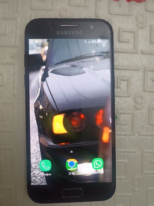 Продам Самсунг А3