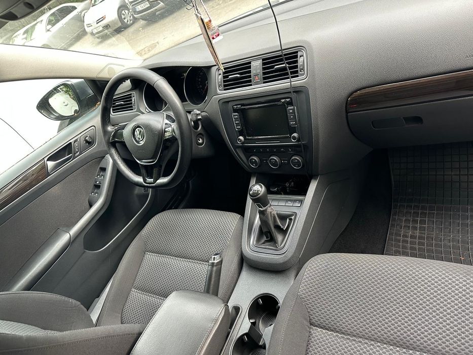 Volkswagen jetta 2015
