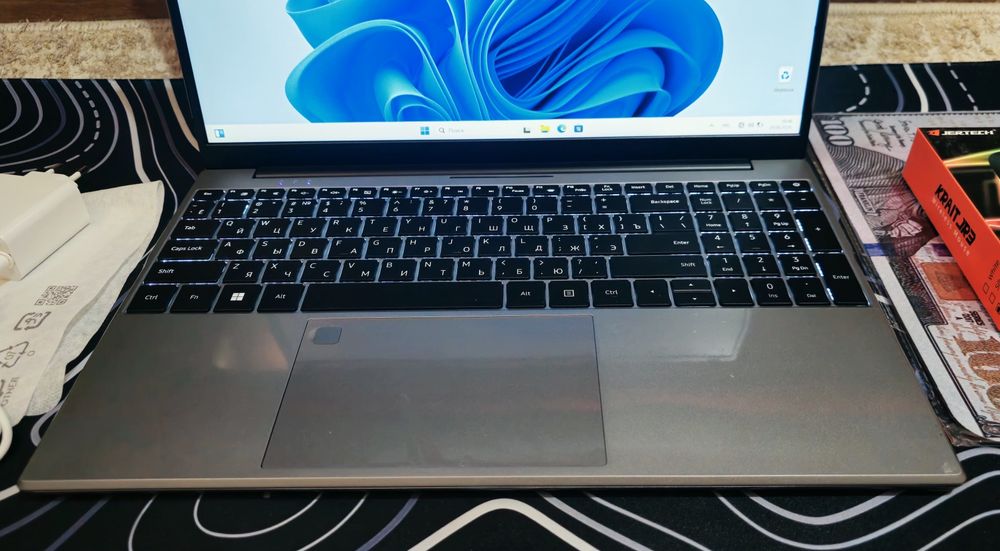 PWR Core i7 ssd 2 TB,Ozu32 2026! UltraBook!