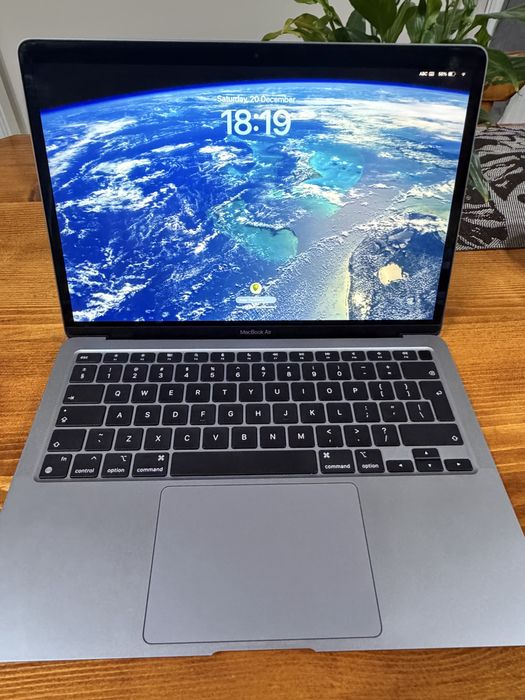 De vanzare MacBook Air M1
