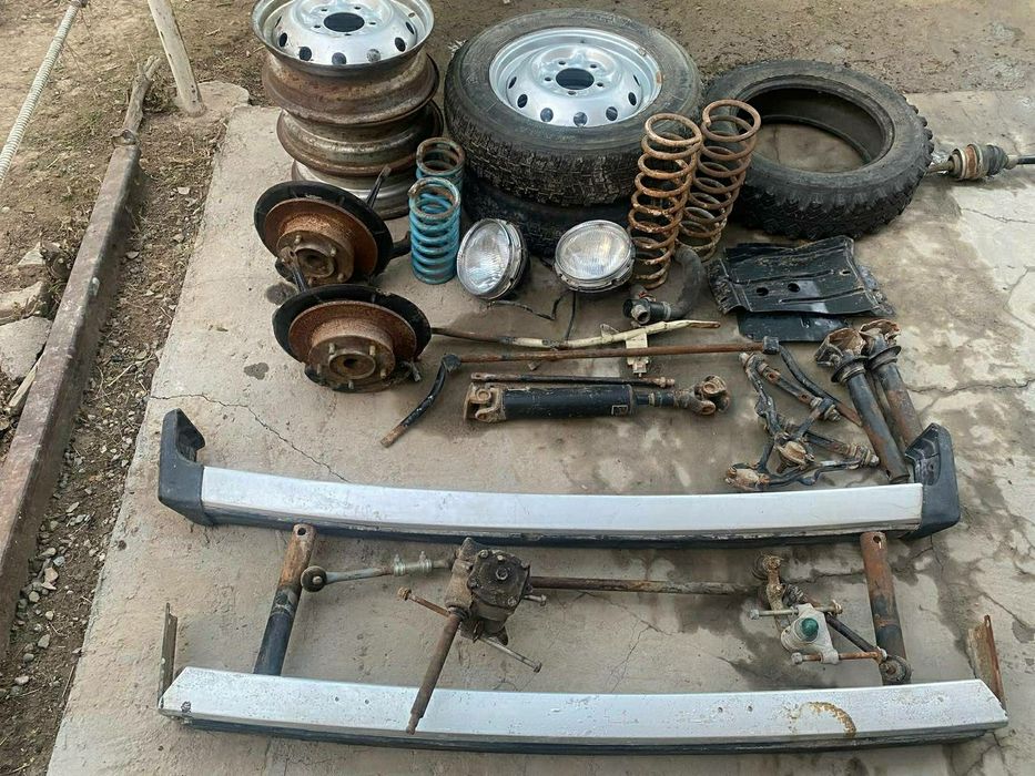 Запчасти "Нива-2121" б/у