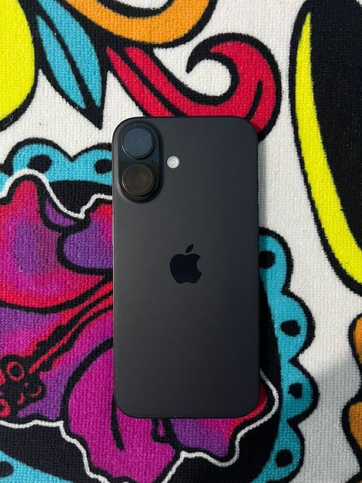 Vând IPhone 16!!