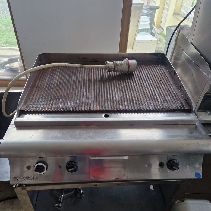 Bolitor paste cu banc pe gaz sau curent, inox