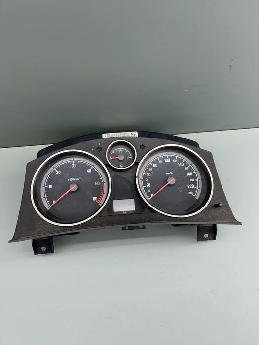 Ceasuri bord 13216684 Opel Astra 2005 1.9 CDTI MT (150 hp)
