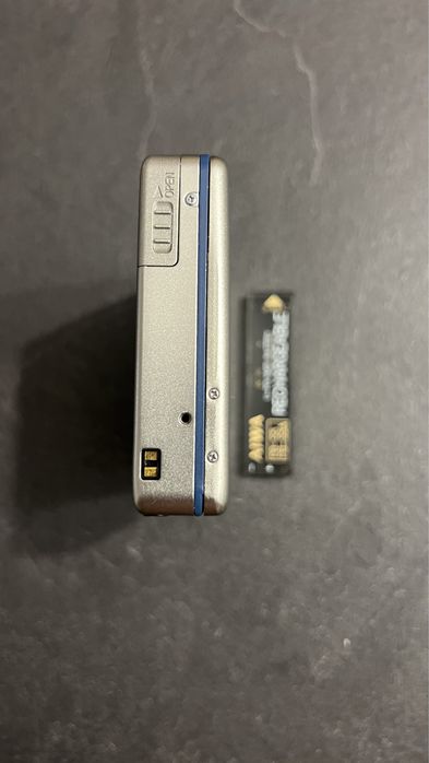 AIWA walkman , vezi descriere