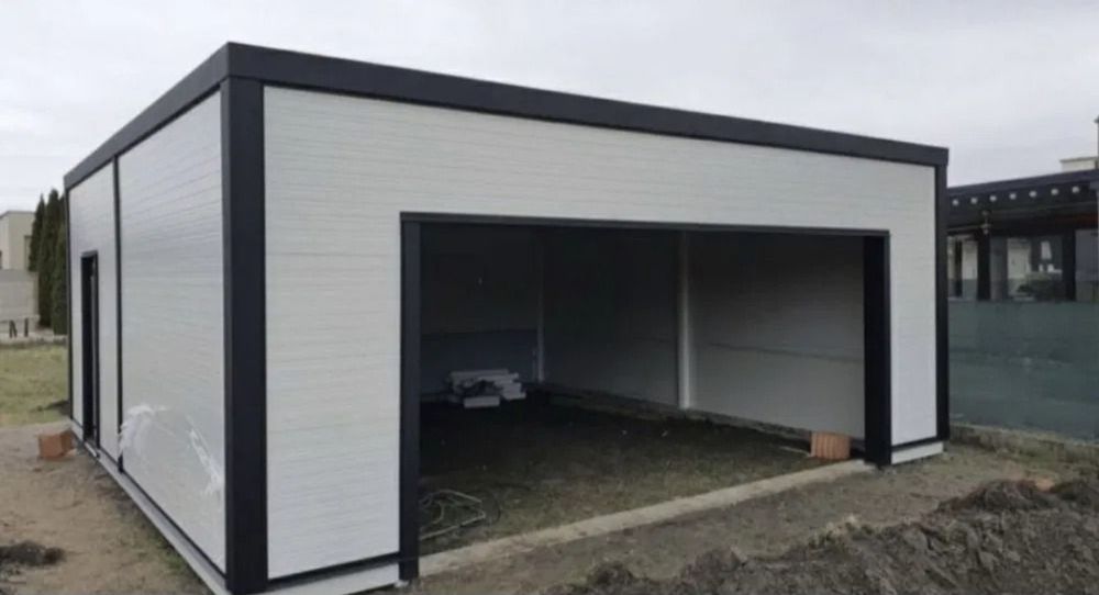Garaje auto din structura metalica si panou sandwich termoizolant, dim