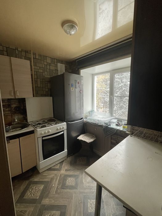 Продам квартиру полуторку.