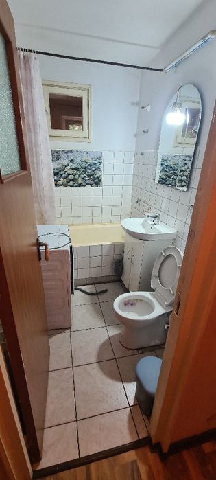 Propriter inchiriez apartament 2 camere