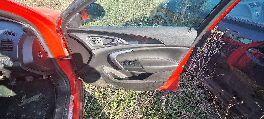 Opel insignia, на части.