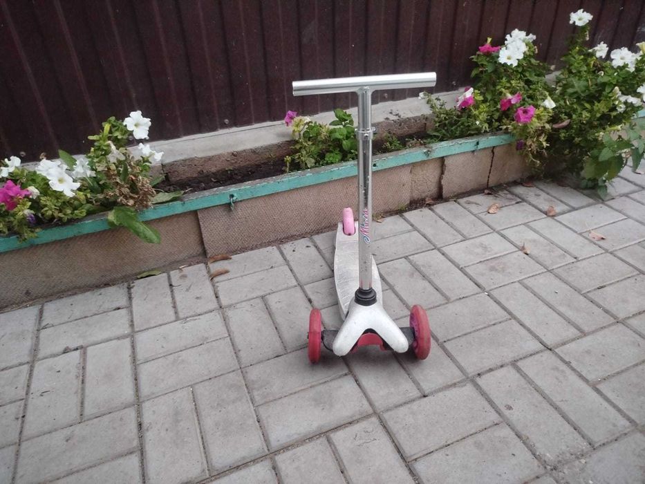 Продам самокат б.у. не дорого
