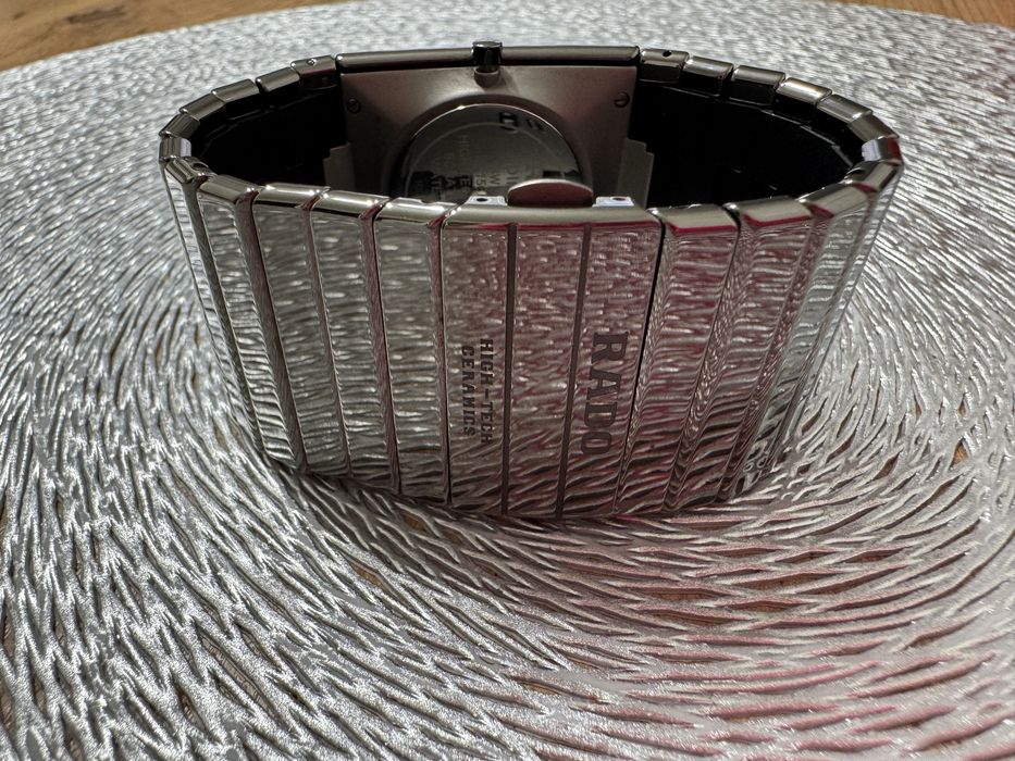 Продам часы Rado