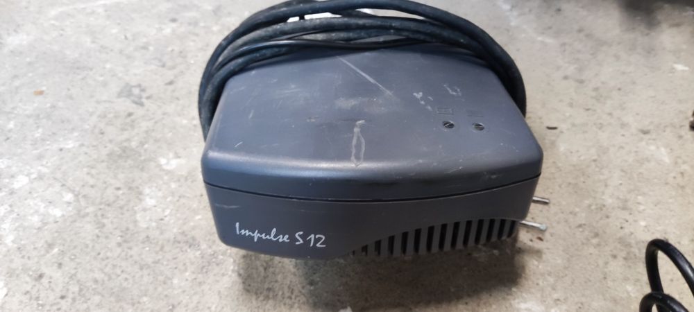 Зарядно за инвалидна количка 24V