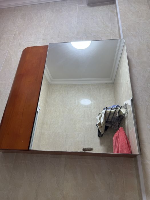 продам навесной шкаф с зеркалом