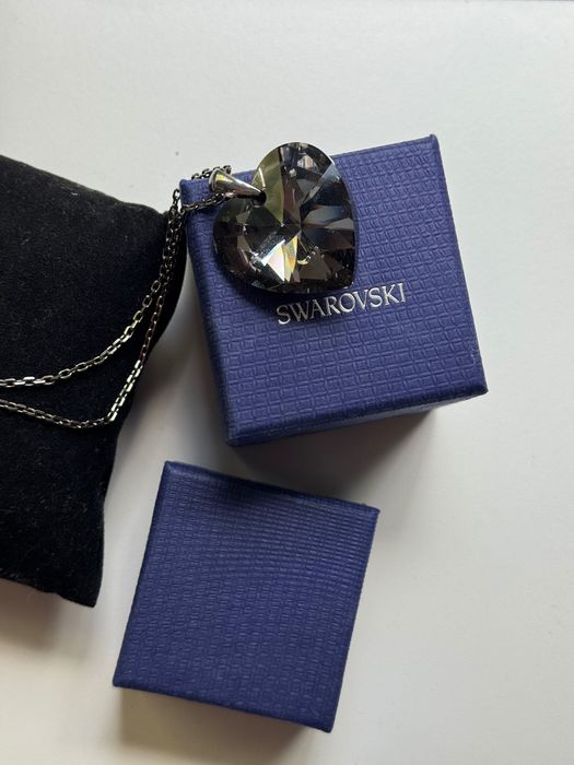 Оригинално колие Swarovski с кристал – отлично състояние