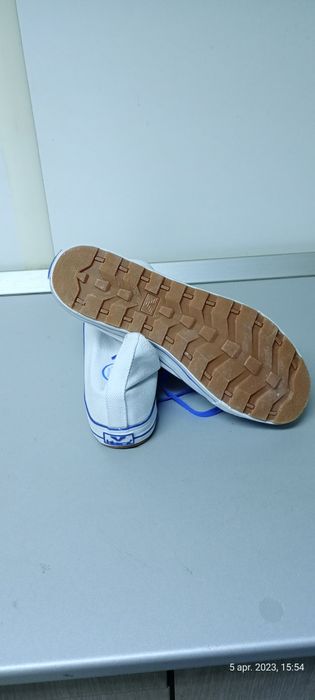 Tenesi safety Volare mărimea 38,noi!