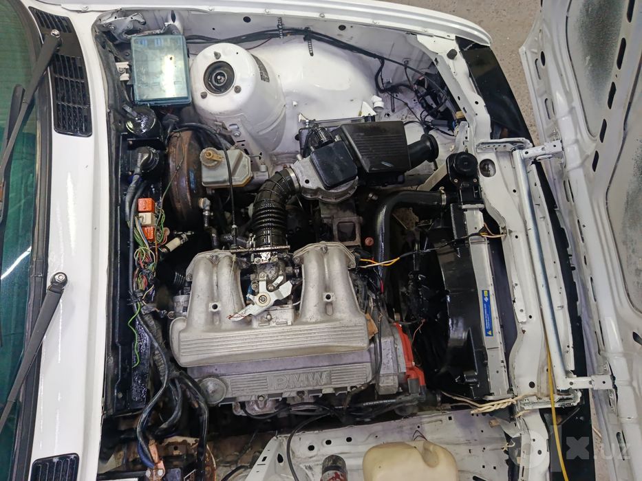 BMW e30 m40 b16 sotiladi