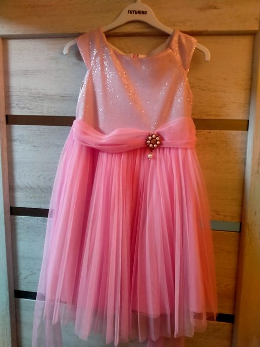 Платья детские ..